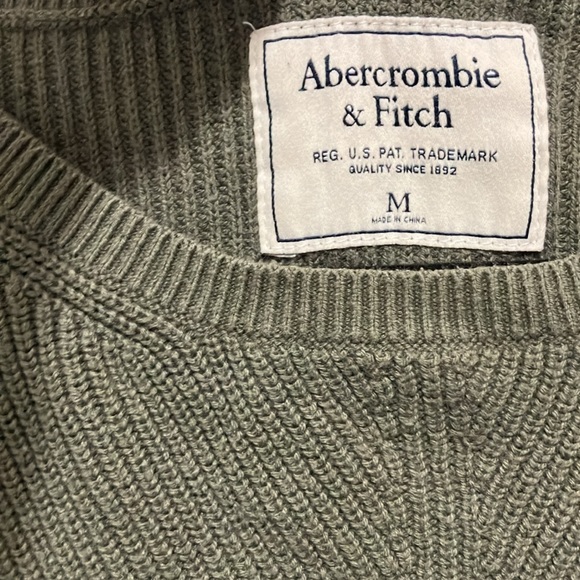 Abercrombie & Fitch Sweater - Picture 3 of 14